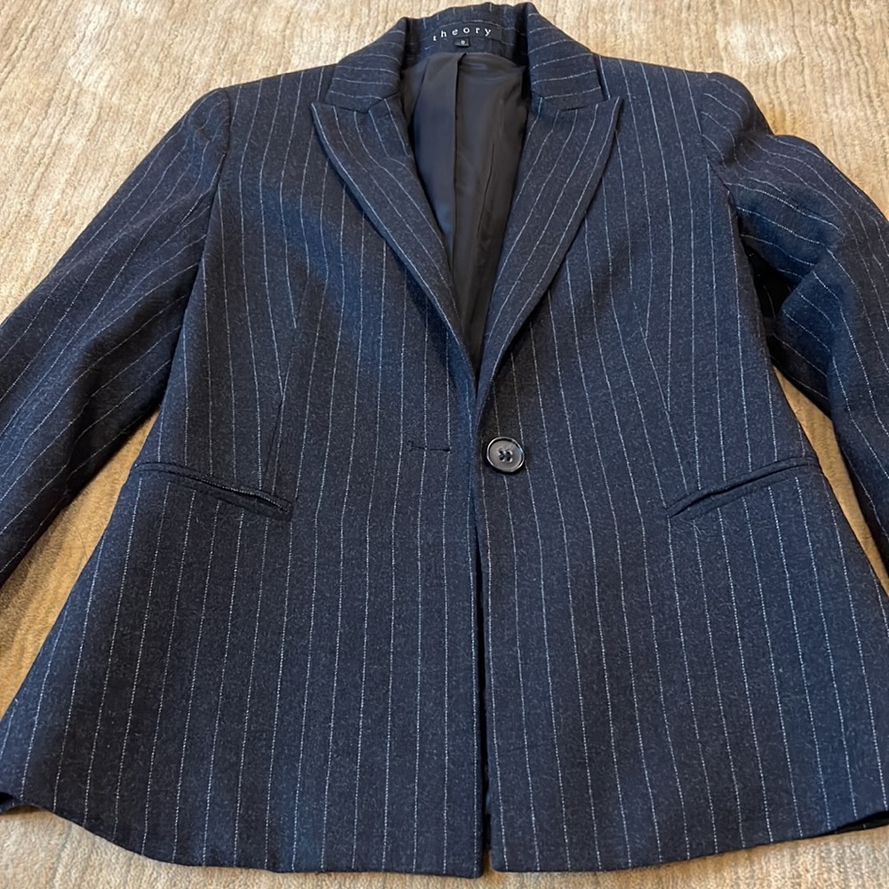 Theory size O grey pinstripe blazer in excellent condition